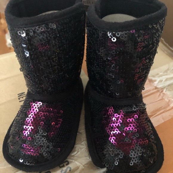 Girls Hot Pink & Black Sparkle Boots - Picture 5 of 6